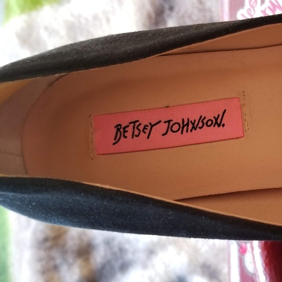 Betsey Johnson Classic Black Suede Bow Pumps Size 10 - Picture 2 of 8